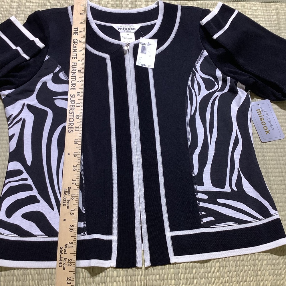 NWT Exclusively Misook Sweater Cardigan  Black and White Knit Jacket - Picture 4 of 5